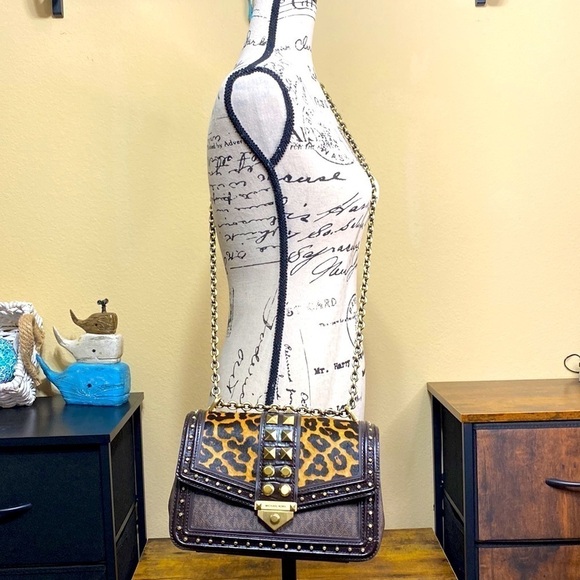 Michael Kors Soho Leopard Large Chain Studded Shoulder Bag Quiet Luxury Mobwife - Picture 11 of 16